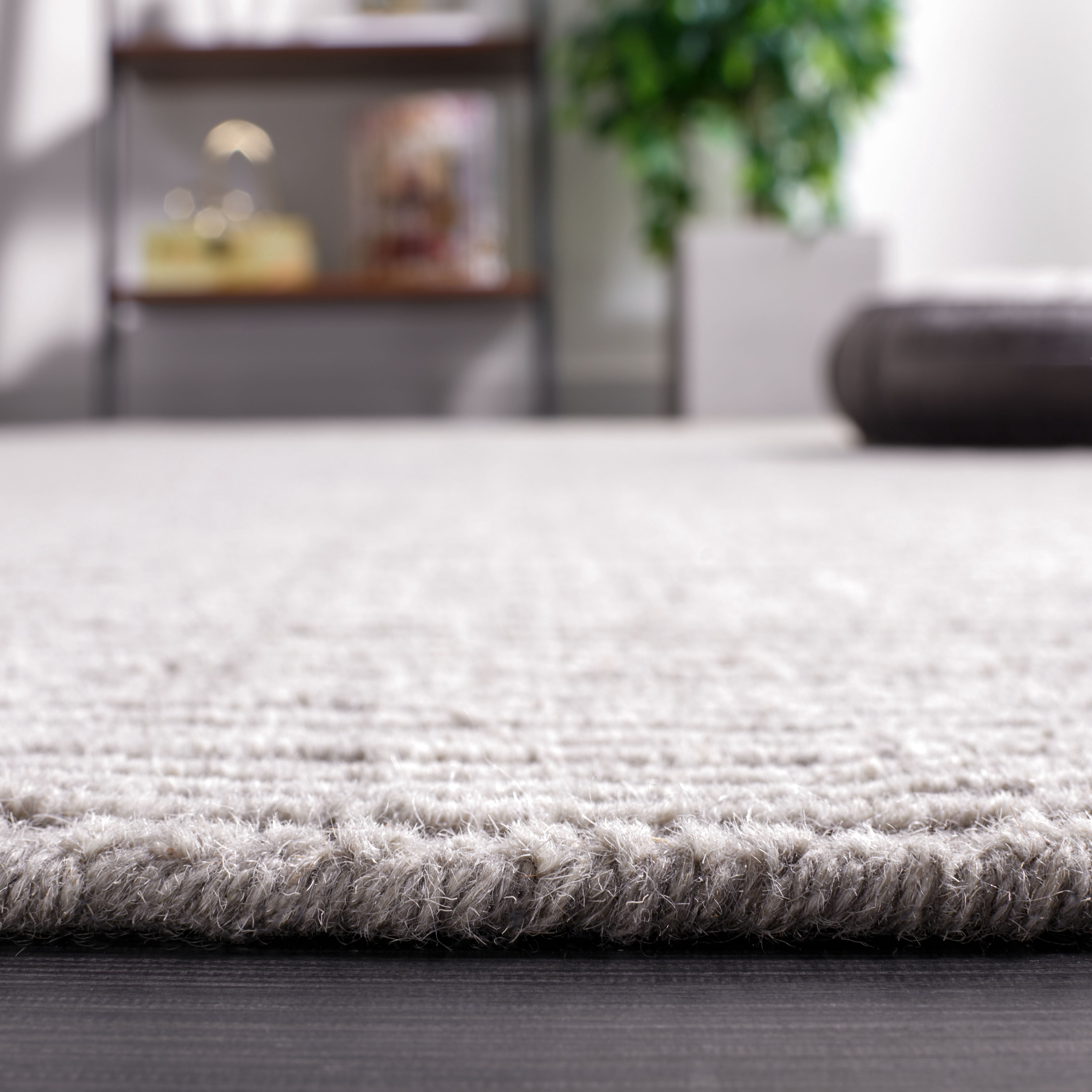 Safavieh Himalaya Hayden Solid Area Rug, Dark Gray, 4' x 6'