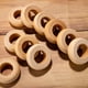 thumbnail image 4 of Juego de 10 anillos redondos para servilletas YONGSHENG de madera, 4 of 5