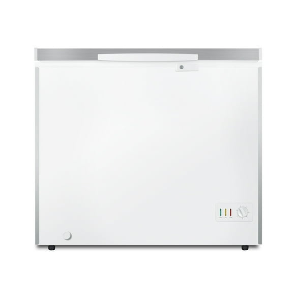 Summit SCFM73SL 37 1/2" Mobile Chest Freezer w/ Wire Storage Baskets - White, 115v