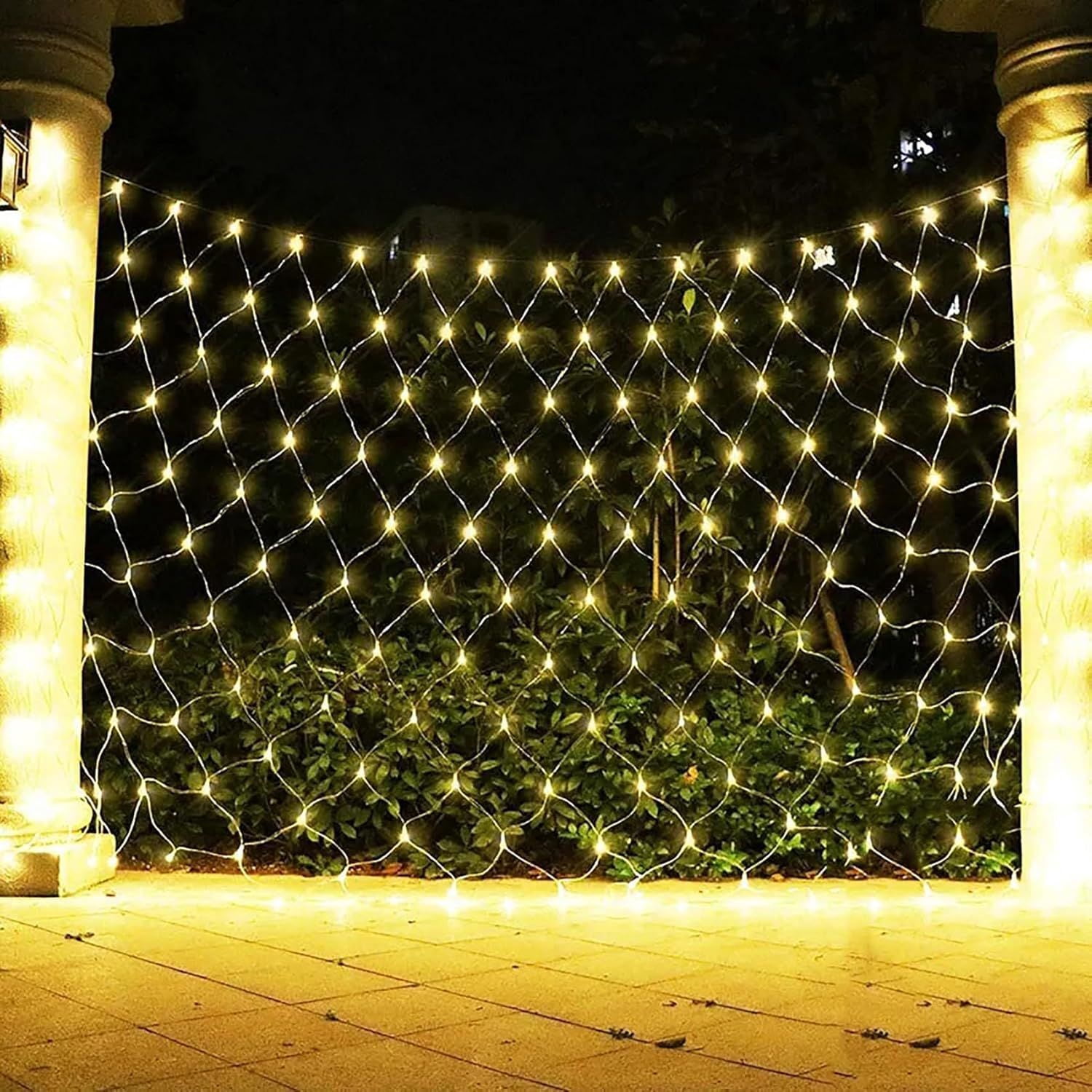 LED Christmas Net Lights Battery Operated 2x3M 192LED Waterproof Mesh Light 8 Modes Christmas Lights for Indoor Outdoor Xmas Party Yard Garden Decor (Warm White)