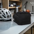 thumbnail image 4 of WEUVEB Bolsa Para Casco De Equitación Con Protección Acolchada Y Correa Desmontable Para Casa, 4 of 6