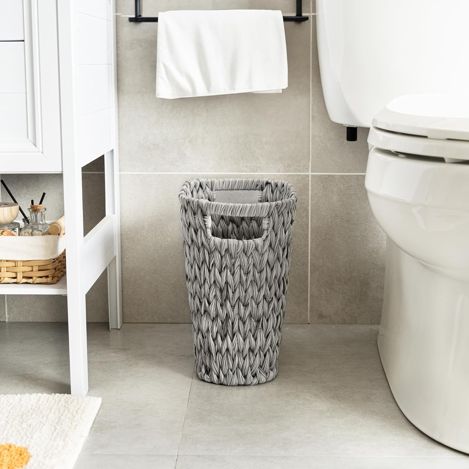 GRANNY SAYS Wicker Trash Can, Waterproof Bathroom Waste Basket, Handwoven Decorative Garbage Can, 19 Liters,/5 Gallons, Gray