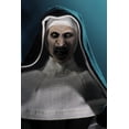 thumbnail image 2 of La monja Valak - Figura de acción vestida de 8" - NECA, 2 of 5