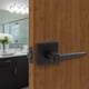 thumbnail image 3 of Manija Kwikset Daylon 94050-658 para Baño Cierre de boton, 3 of 3