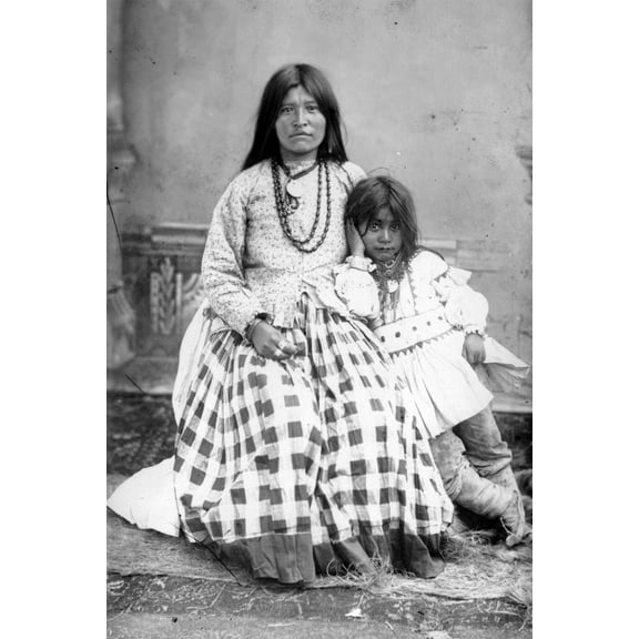 24x36 gallery poster, Ta-ayz-slath, wife of Geronimo, and child