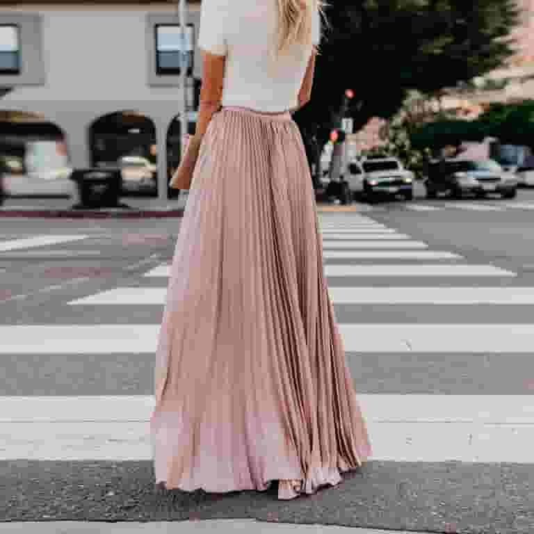 スカート Ami Flowing Pleated Skirt With High Waist Maxi Skirts for Women 2024 Solid Color High Waist Pleated