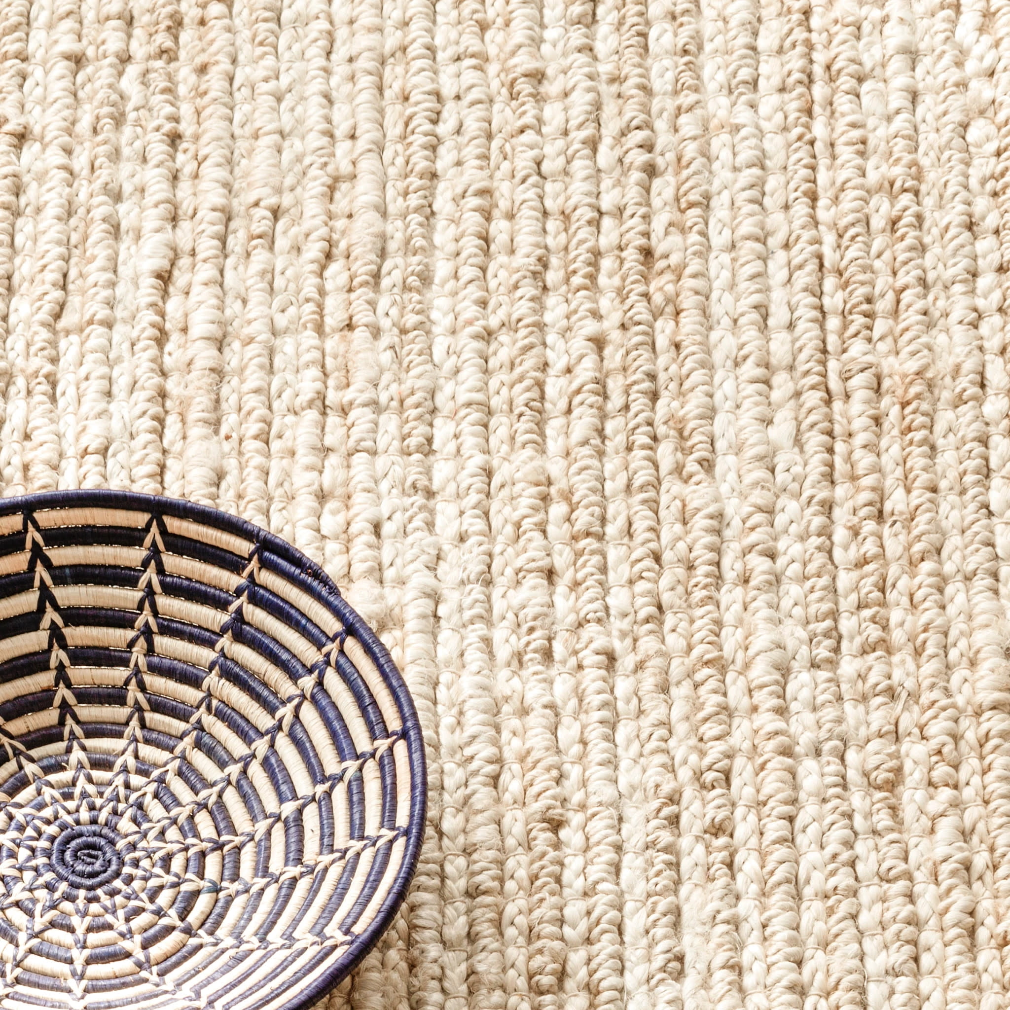 Dash & Albert Dunes Handwoven Jute Rug, 2' 6" x 8', Bleached Oak