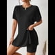 thumbnail image 5 of Conjunto de Dos Piezas de Corta para Mujer, con Camiseta Extragrande y Pantalones Cortos Estilo Biker, Color Negro Talla M, 5 of 7