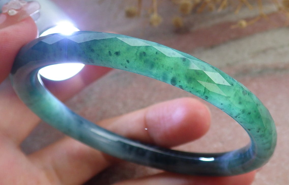 Icy Green Natural A JADE Jadeite Dia Cut Circle Bangle Bracelet 58 mm 682922 TN