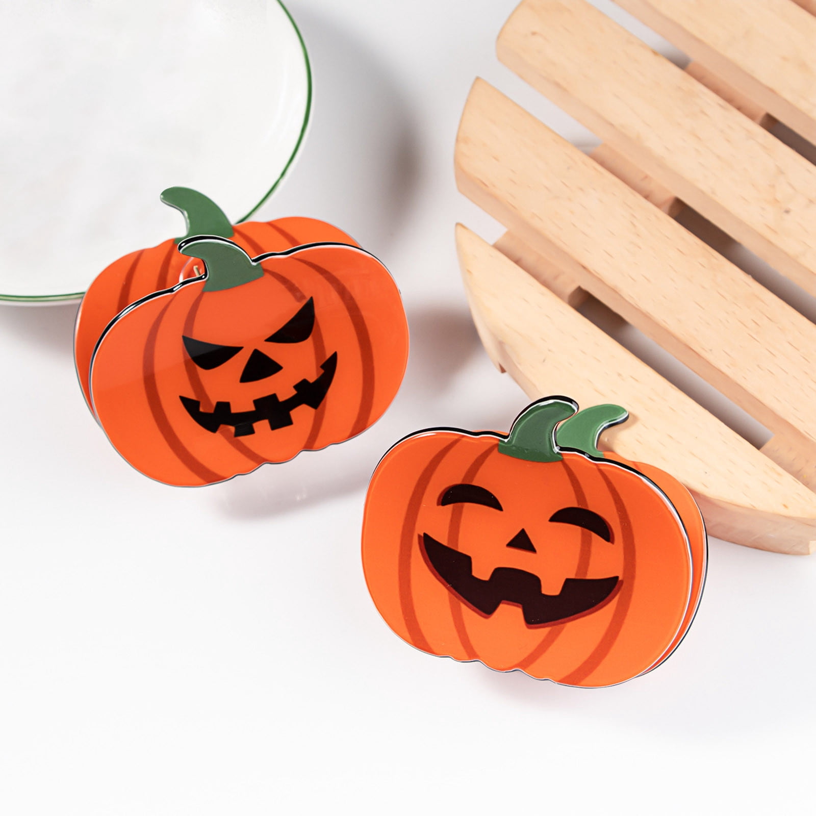 Halloween Hair Clips for Women Girls Cute Pumpkin Ghost Hair Claw Clips for Thin/Thick Hair Acrylic Hair Accessorie for Dance,Halloween Outfits Themed Parties Fall Hair Clips Halloween Gifts