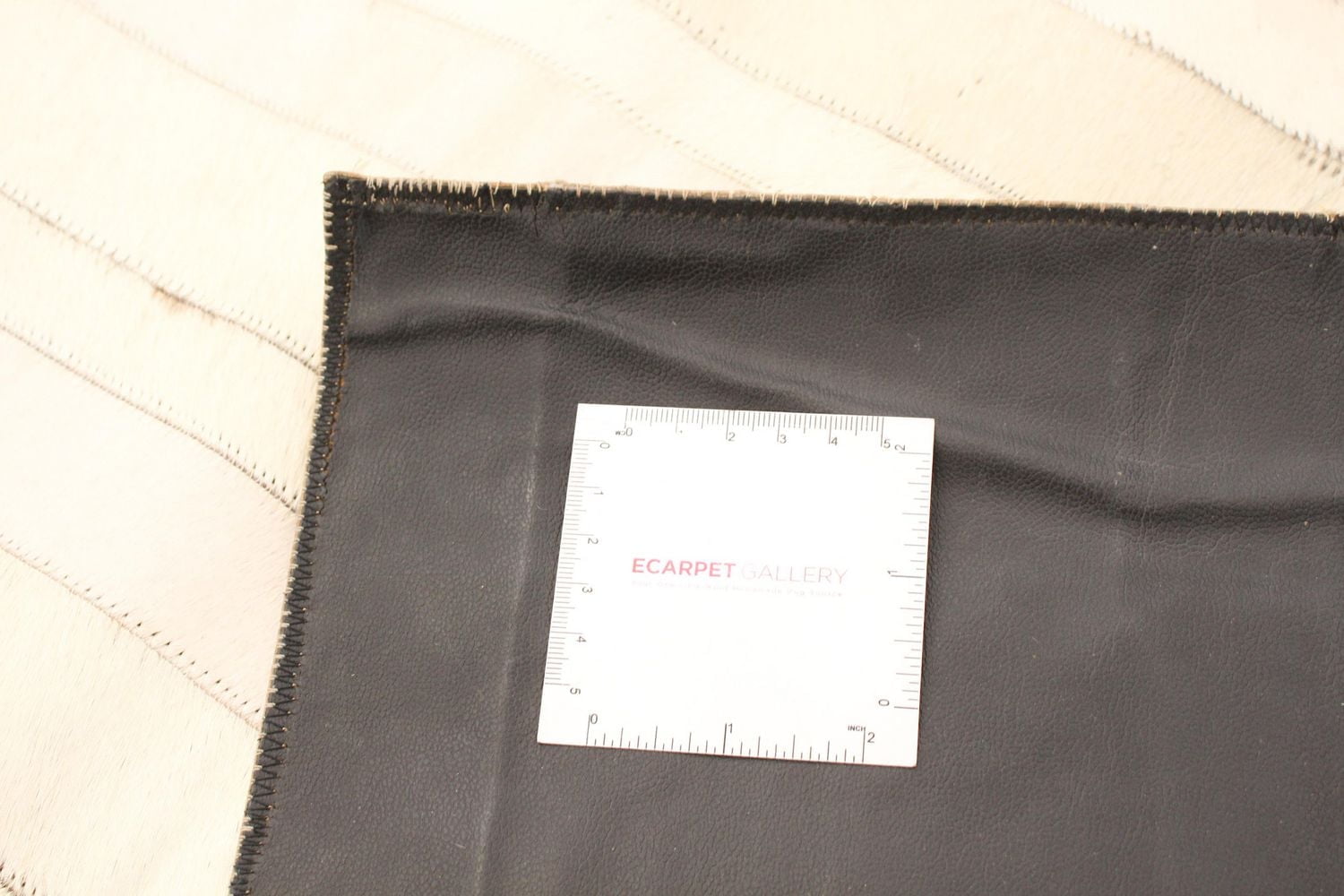 ECARPETGALLERY 4'8" x 6'6" Contemporary Cowhide Patchwork Handmade Area Rug for Living Room, Dining Room and Bedroom in Ivory