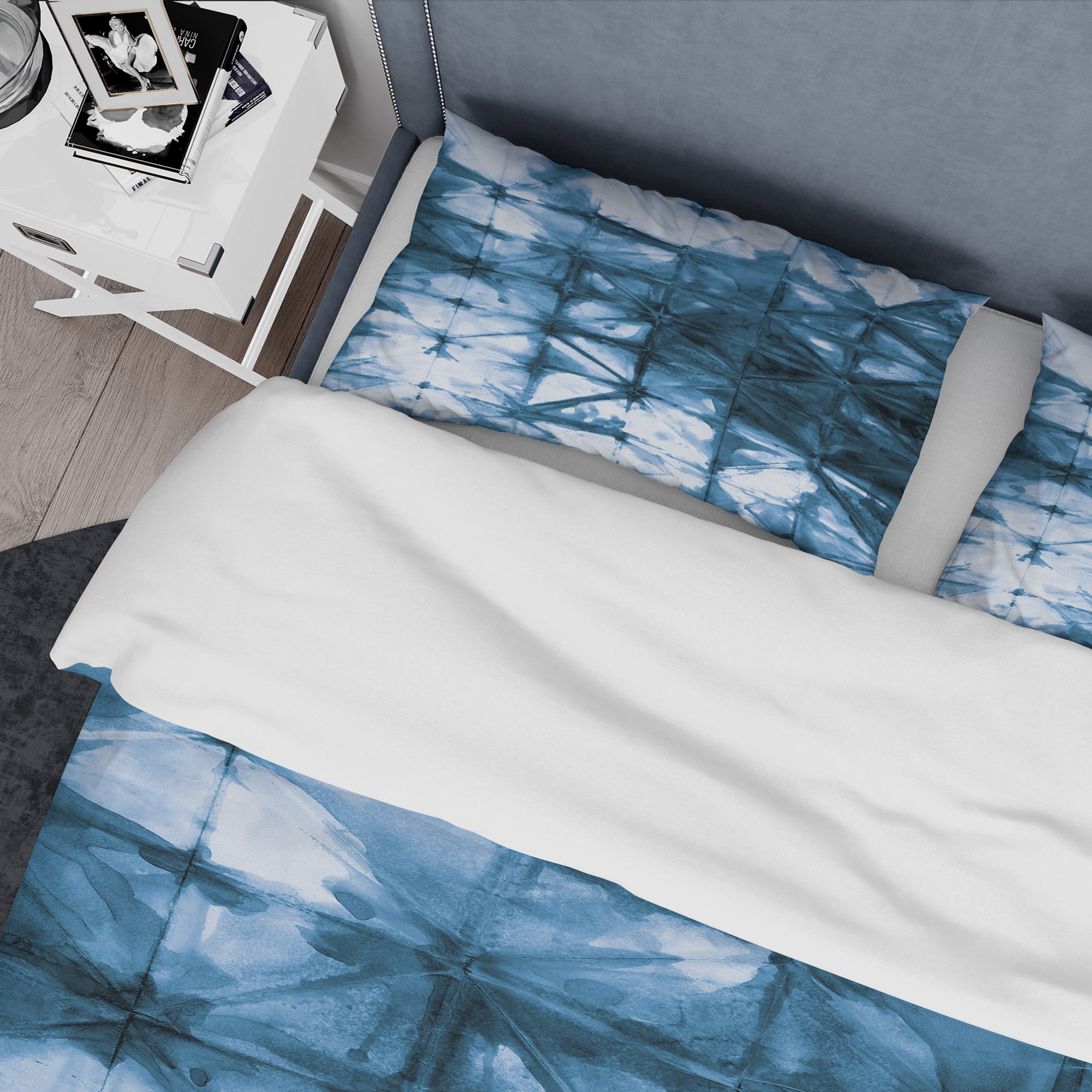 Designart 'Indigo watercolor geometrical III' Geometric Duvet Cover Set