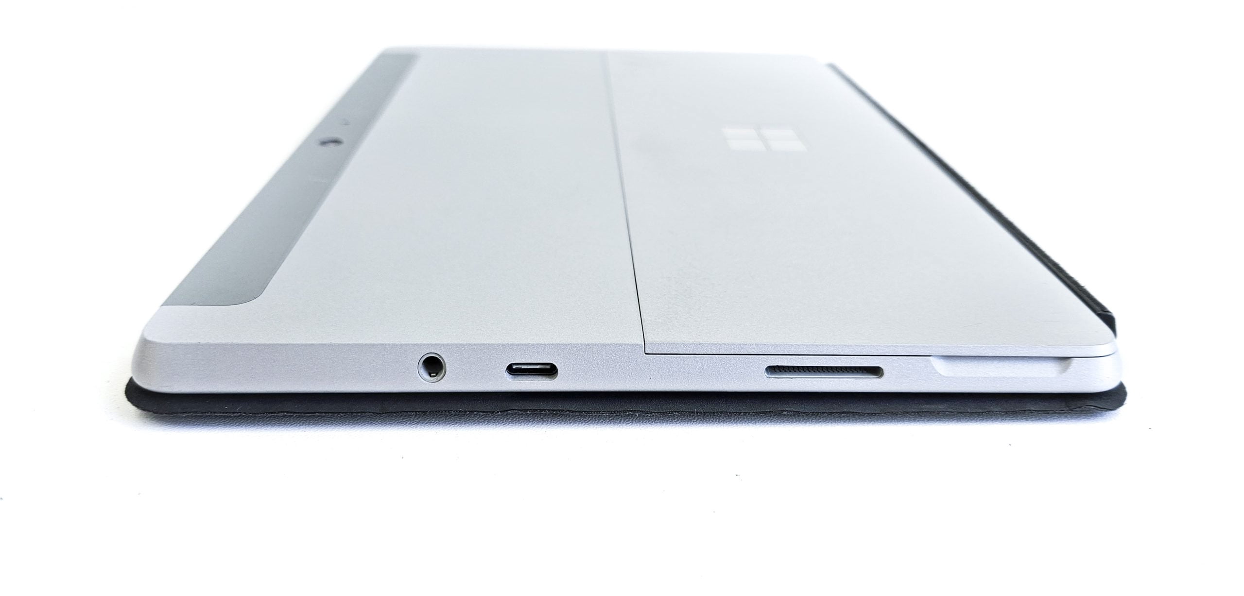 Microsoft Surface Go 10" - Intel Pentium Gold 4415Y - 4GB RAM 64GB Storage - Windows 10