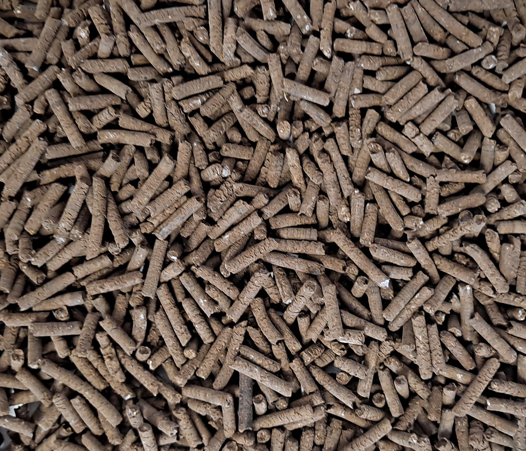 Chicken Manure Pellets 16 Pounds - Nutrient-Rich, Slow-Release Fertilizer with Nitrogen, Phosphorus & Potassium for Healthy Plant Growth and Soil Improvement - Lancaster Agriculture Products