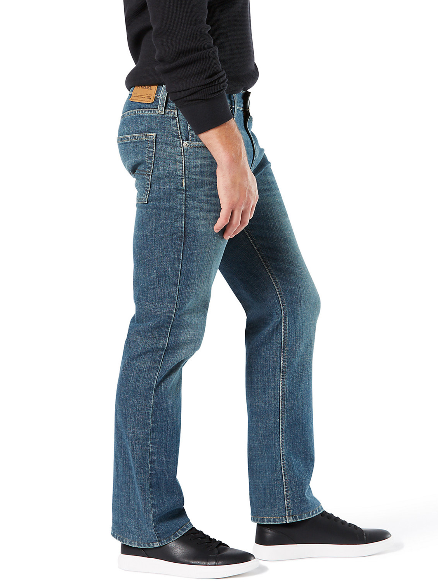Signature by Levi Strauss & Co. Men's and Big and Tall Bootcut Jeans - image 4 of 9