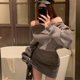 thumbnail image 2 of Suéter femenino de punto de un solo hombro con corte ajustado y hombros descubiertos para chica sexy de otoño e invierno de Corea, 2 of 5
