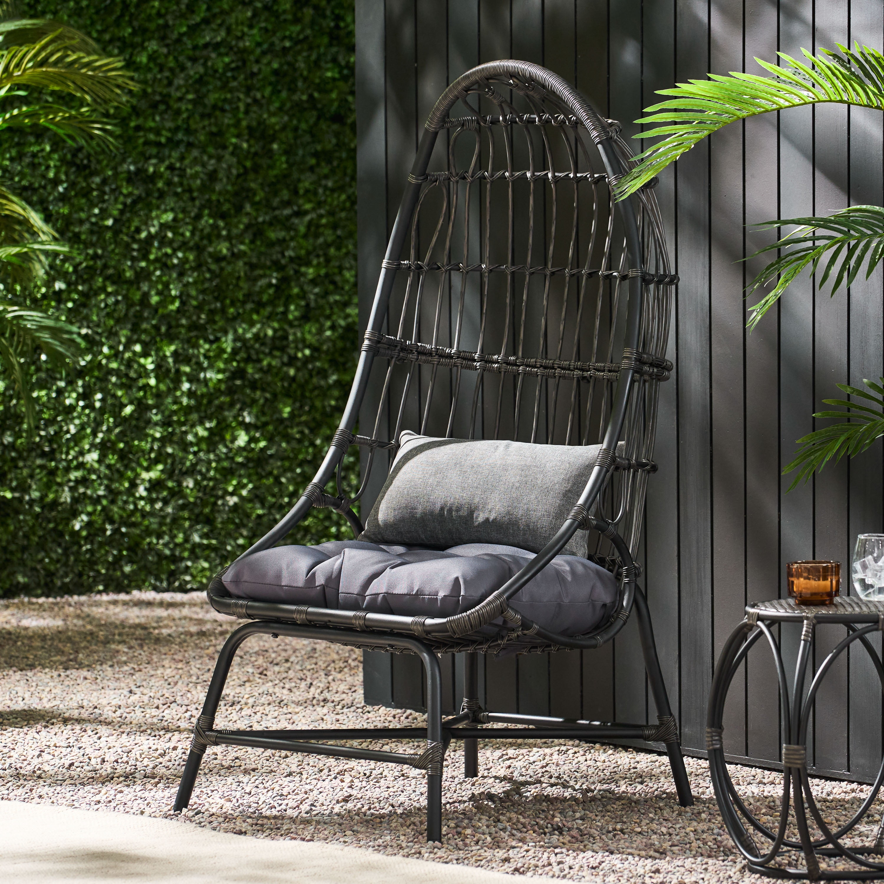 Outdoor Cocoon Shaped Leisure Chair, Wicker Weave Enclosed Single Seat for Patio Garden, Gray
