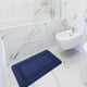 thumbnail image 5 of Alfombras de baño de espuma viscoelástica con rayas gruesas, suaves y absorbentes de terciopelo, base antideslizante, lavables a máquina, decoración para el baño., 5 of 7