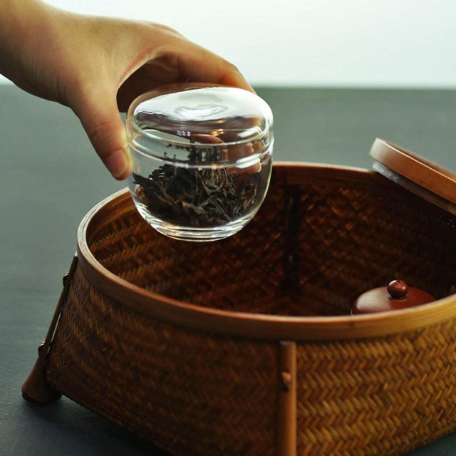 Tea Canister Glass Tea Dispenser with Lid tea party tea for Countertop Office Refridgerator Large
