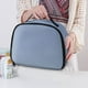 thumbnail image 3 of Fiudx Bolsa para Almuerzo, Nevera Térmica de Gran Capacidad, Diseño Impermeable y Fácil de Limpiar, Almacenamiento Hermético para Alimentos y Bebidas, Ideal para Uso En La Oficina, Picnics y Viajes,, 3 of 5