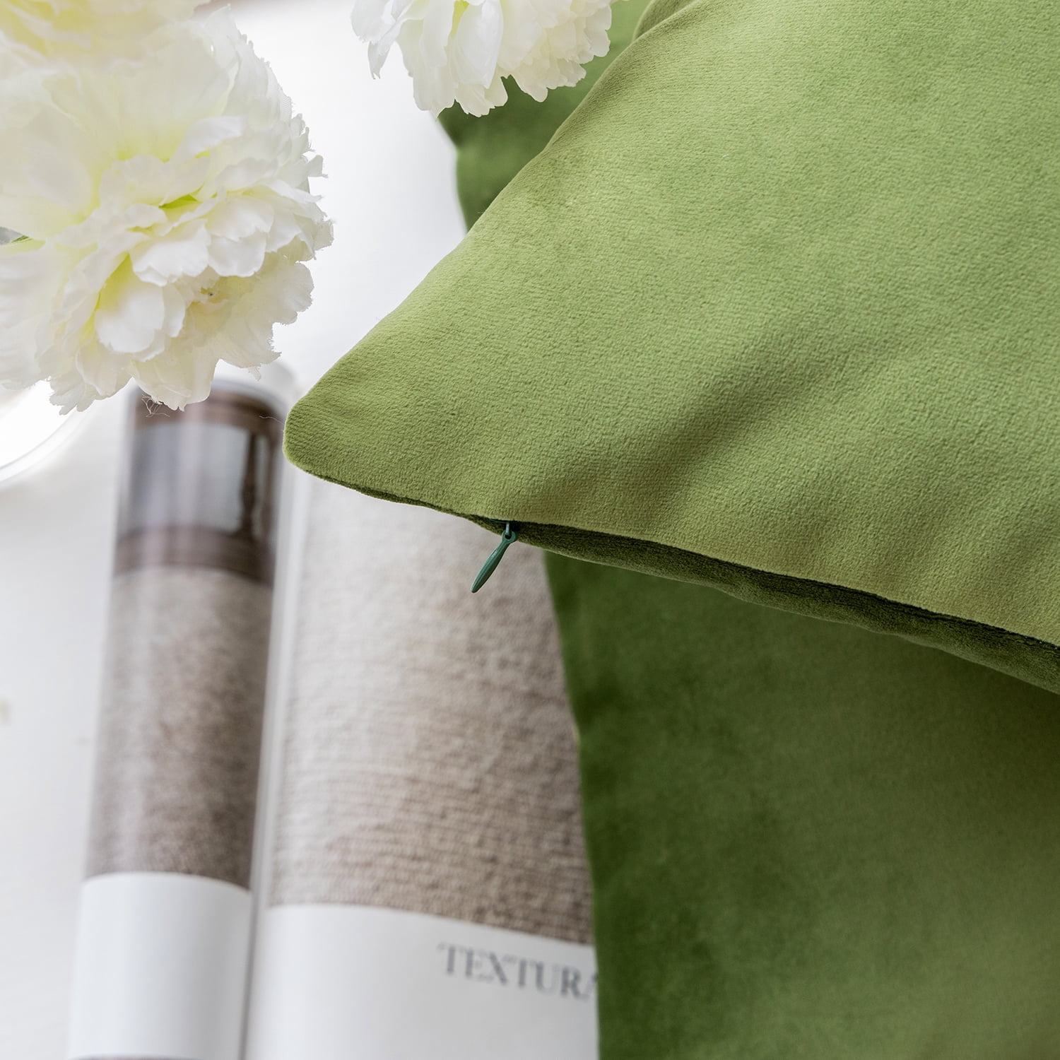 Phantoscope Soft Silky Velvet Series Decorative Throw Pillow, 18" x 18", Green, 1 Pack