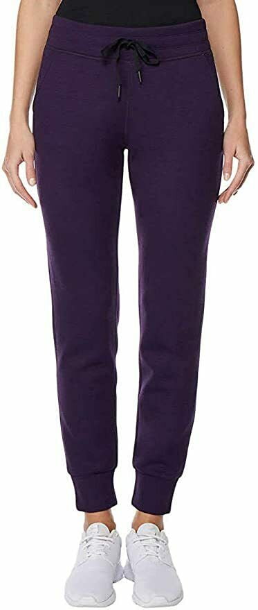 misses sweatpants with pockets