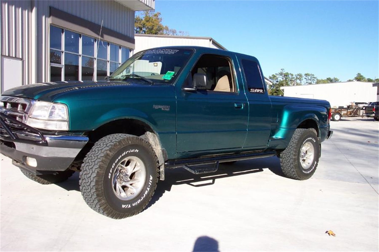 B-Series Supercab N-FAB F9865QC Gloss Black Nerf Step; Wheel 2 Wheel Ford-Mazda Ranger Plus Cab 6 Bed 98-06