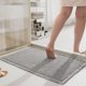 thumbnail image 5 of Alfombrilla de baño con diseño de gofres, superabsorbente, antideslizante, lavable a máquina, de secado rápido, para el lado de la bañera, 24 x 36 pulgadas, 5 of 5