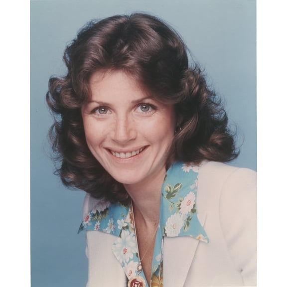 Marcia Strassman smiling in Portrait Photo Print (8 x 10)