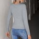 thumbnail image 4 of Tops de punto con cuello en V para mujer Otoño Invierno Clásico Casual Color puro Manga larga Tops de punto acanalado para fiesta Trabajo Salida Gris M, 4 of 6