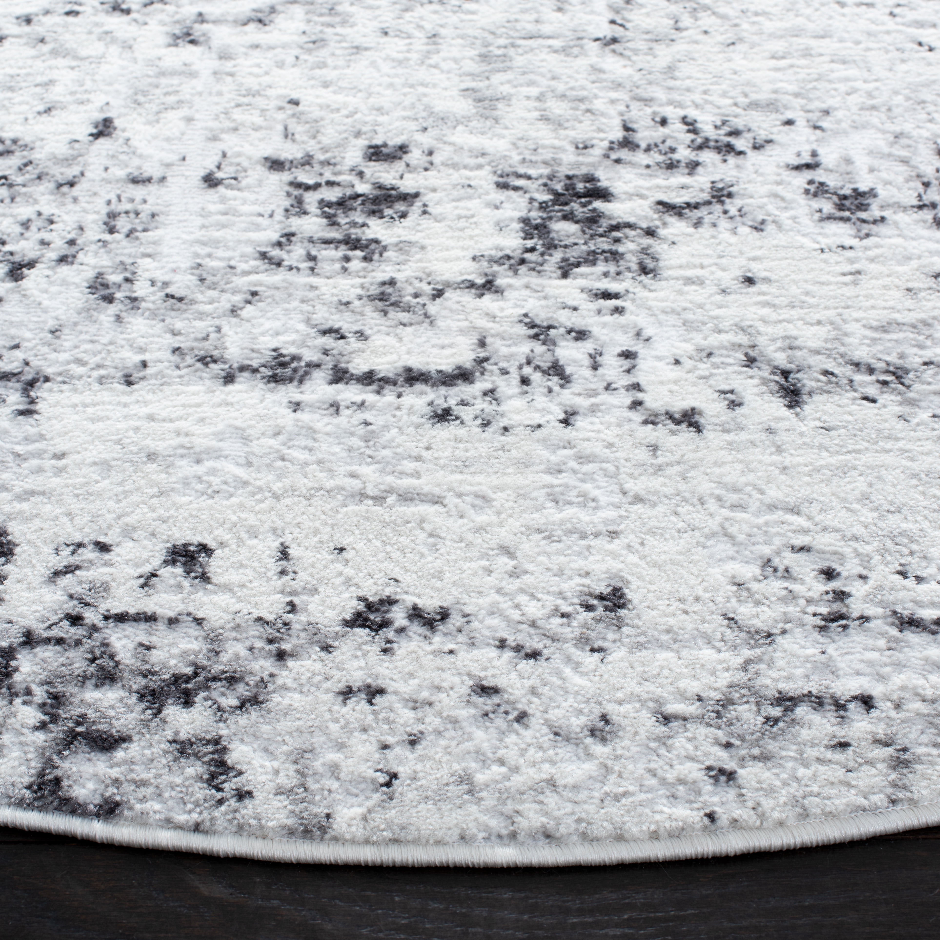 Safavieh Amelia Ian Abstract Area Rug, Ivory/Gray, 8' x 8' Round