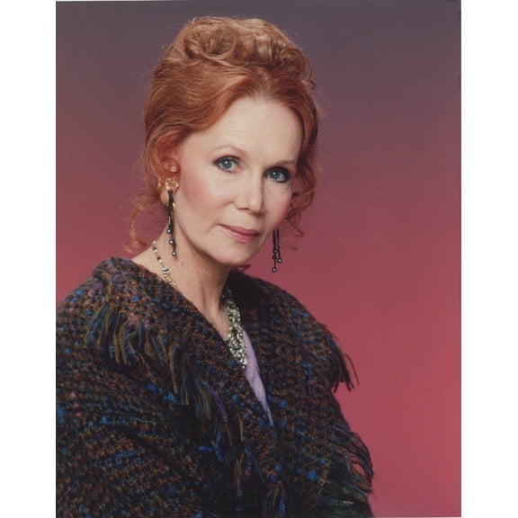 Katherine Helmond as Old Lady Portrait Photo Print (24 x 30)