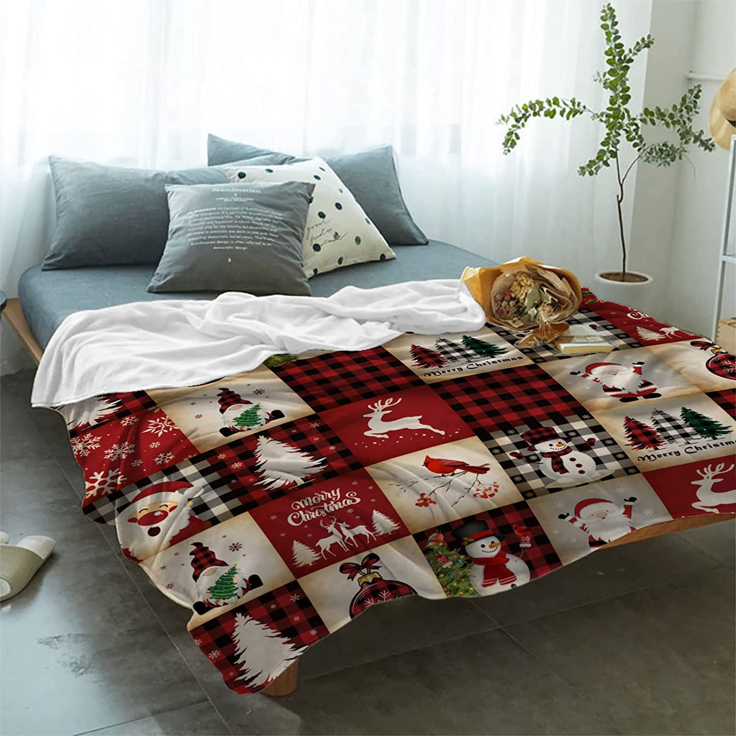 Merry Christmas Red Plaid Blanket Super Soft Flannel Fleece Throw Blankets Elk Santa Snowman Xmas Tree Plaid Blanket Lightweight Cozy Warm Fuzzy Plush Microfiber Blankets for Couch Bed Sofa 40x50inch