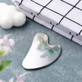 thumbnail image 3 of Herramienta facial Gua Sha Nuanchu de acero inoxidable plateada con funda, 3 of 7