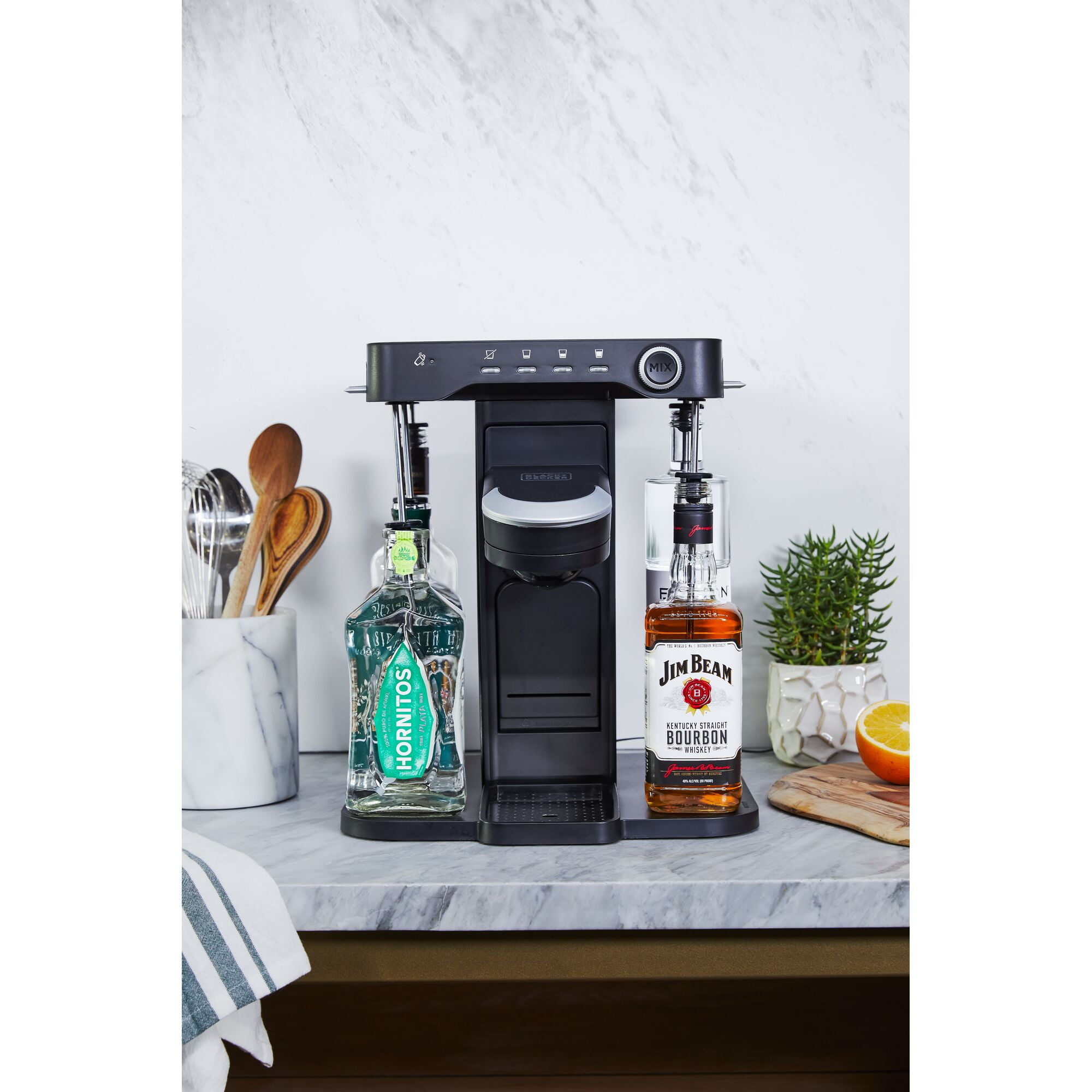 bev by BLACK+DECKER Cocktail Margarita Slushie Blender Mixer