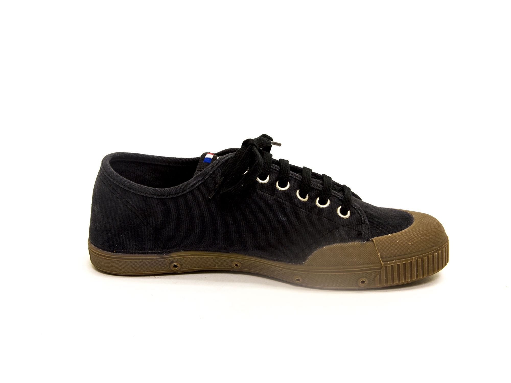 spring court canvas shoes