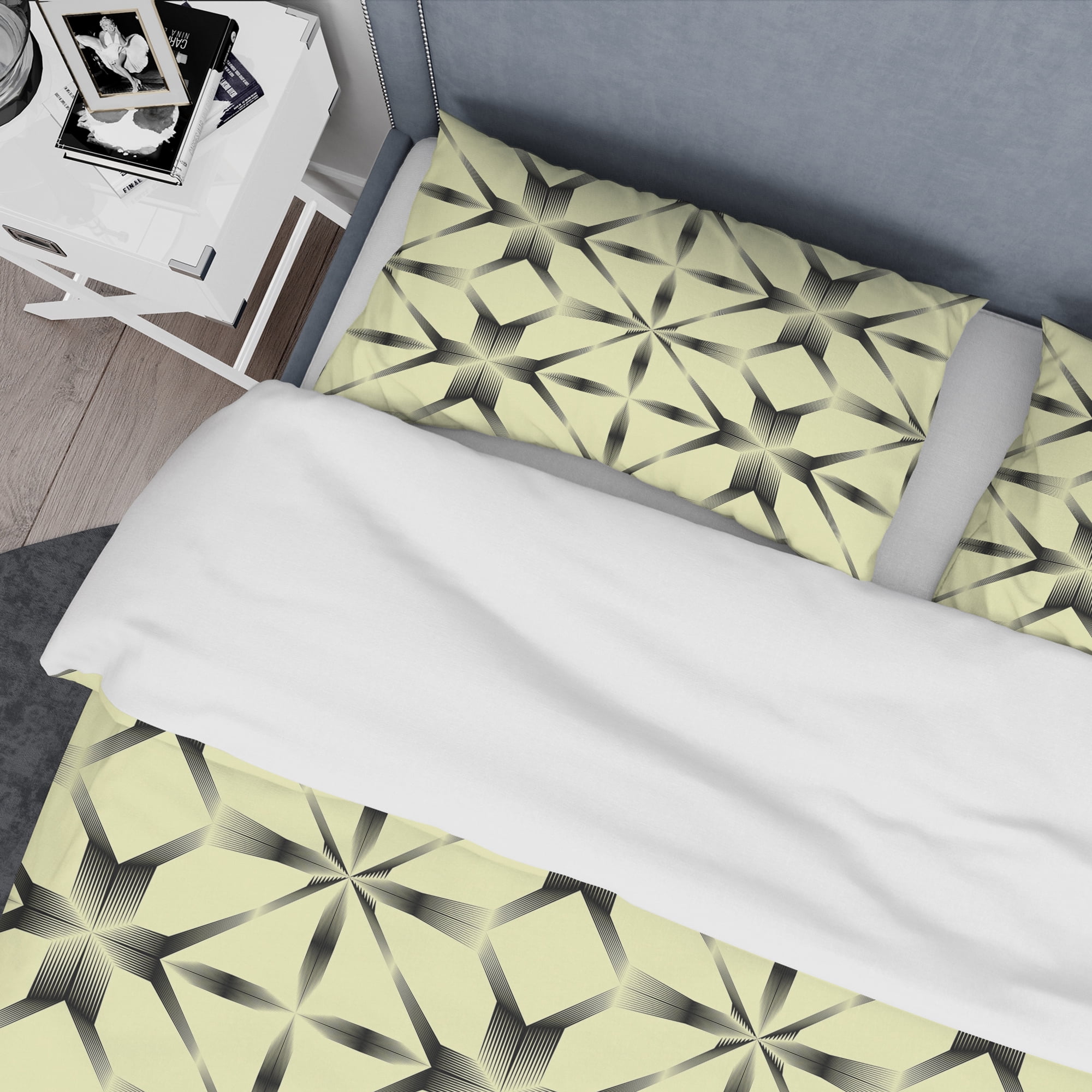 Designart 'Oriental Ornament. Flower Pattern' Mid-Century Modern Duvet Cover Set
