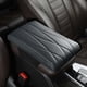 thumbnail image 1 of Cojín para reposabrazos de coche (1 unidad), funda de consola central de espuma viscoelástica, cuero de microfibra impermeable, soporte para codos para viajes largos (gris)., 1 of 8