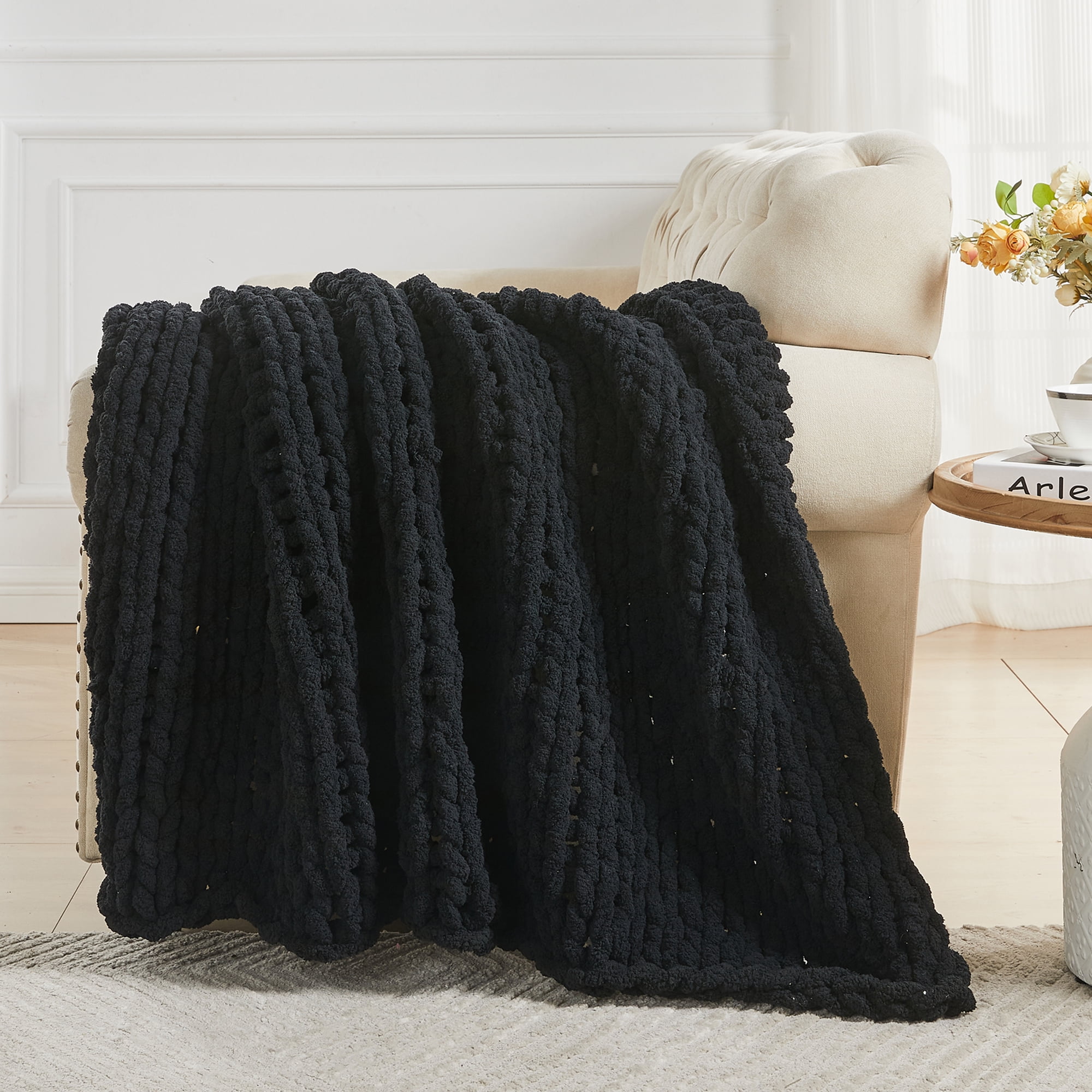 Carriediosa Chunky Knit Throw Blanket Handmade Soft Throws for Couch Sofa Bed, 50" x 60" Black