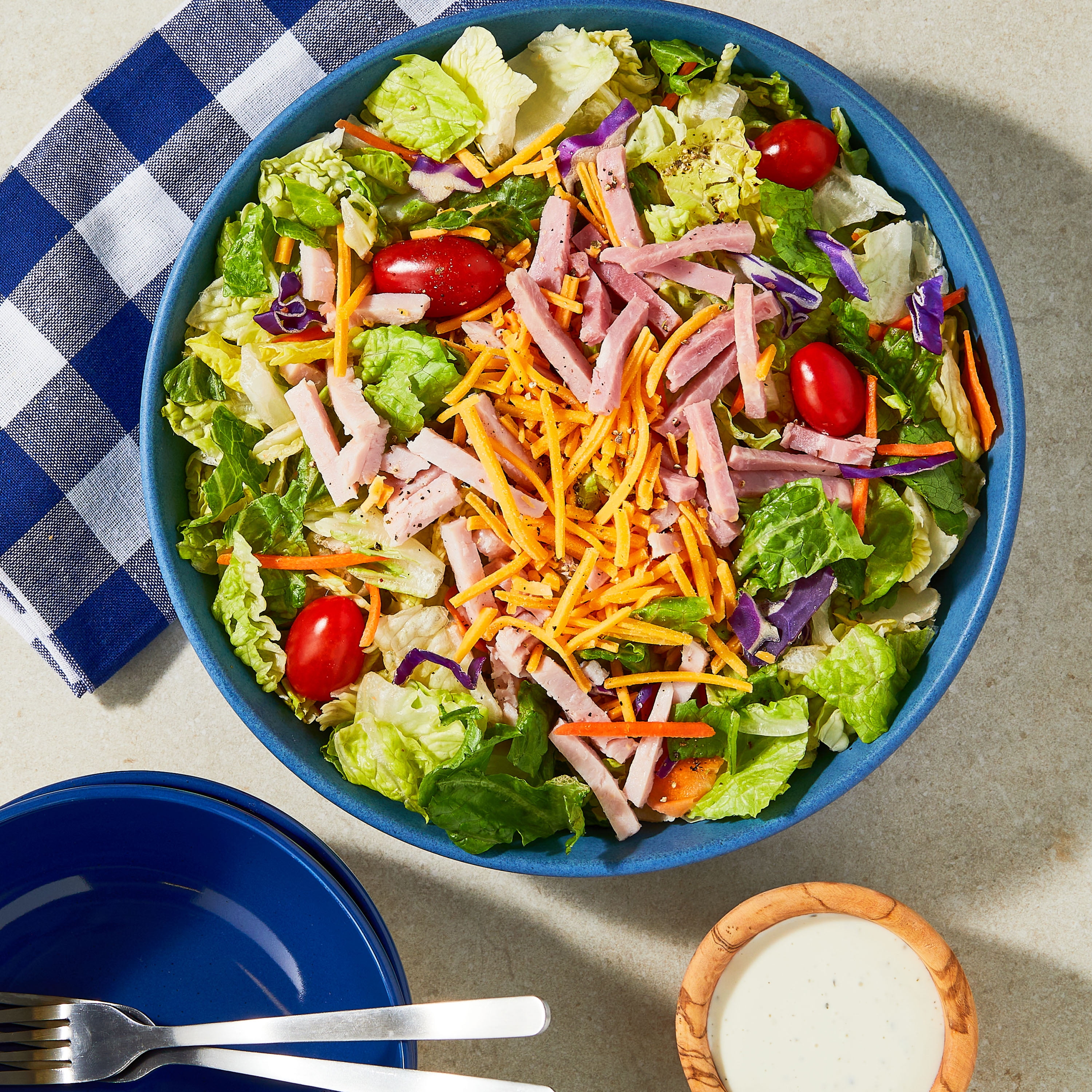 Marketside Chef Fresh Salad with Turkey and Ham, 12 oz Tray (Fresh)