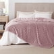 thumbnail image 2 of Manta de forro polar suave de color rosa, 230 x 230 cm, de Bedsure, 2 of 8