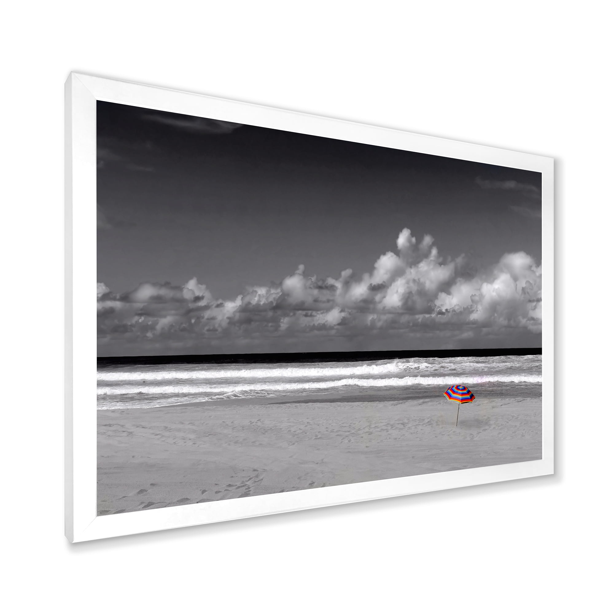 Designart 'Black and White Coastline Under Cloudy Sky' Lake House Framed Art Print