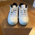 thumbnail image 4 of Air Jordan 11 Legend Blue-White/Blue-New-Size 10, 4 of 5
