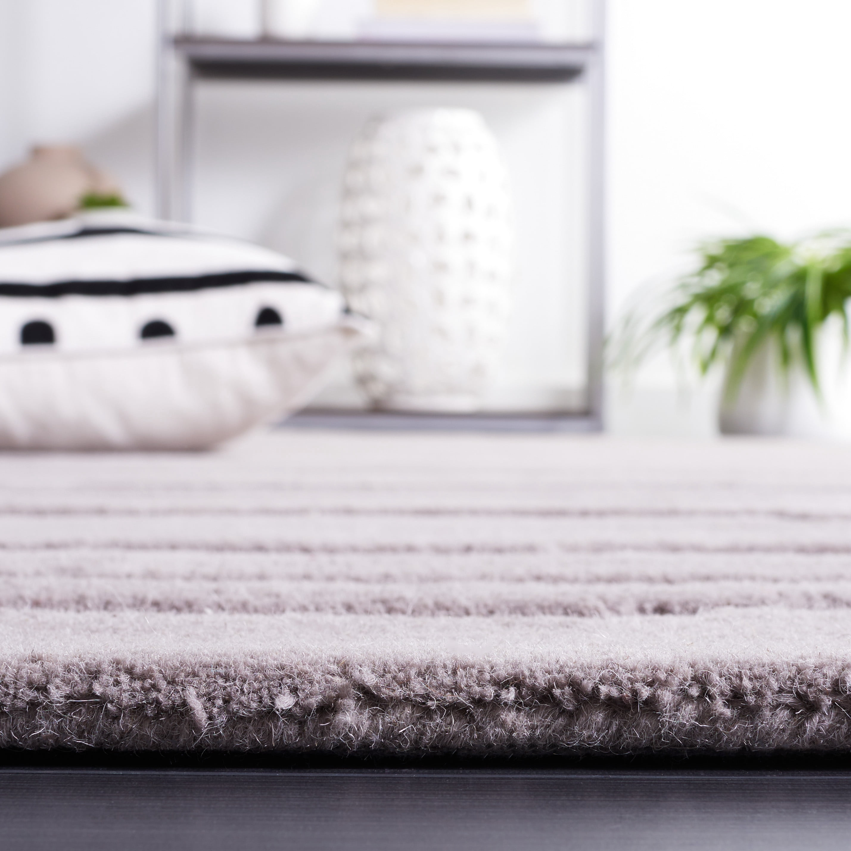 SAFAVIEH Chatham Emory Solid Area Rug, Grey, 5' x 8'