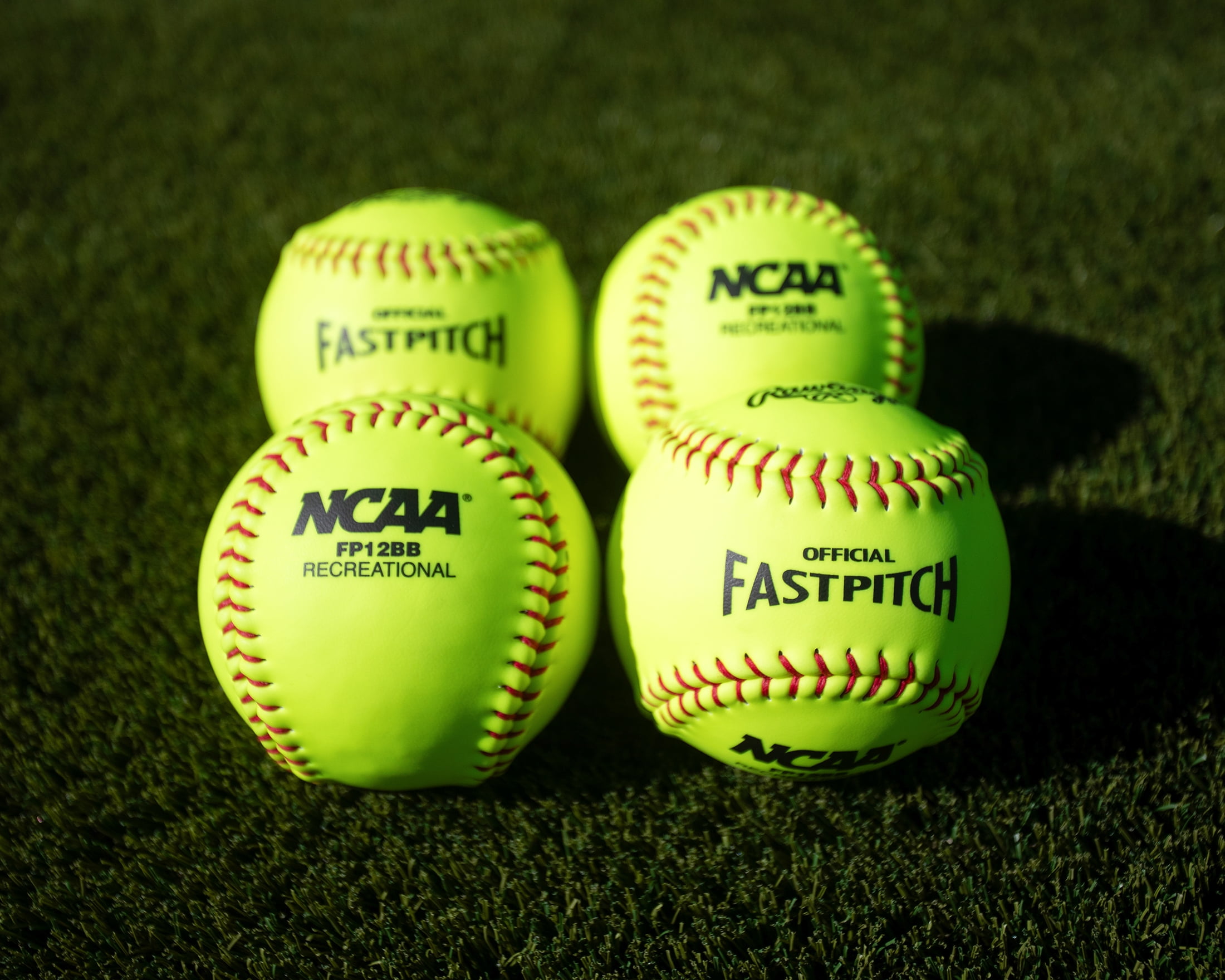 (8 pack) Rawlings | NCAA Recreational Fastpitch Softballs 12IN | 12U+ | 4 Count