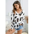 thumbnail image 3 of ABPHQTO Blusa de mujer blanca con estampado de leopardo y manga larga, 3 of 5