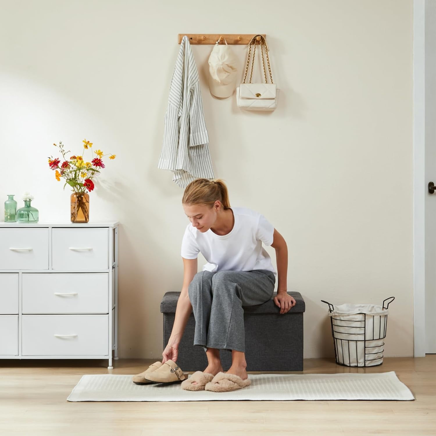 30" Folding Storage Ottoman Bench Storage Linen Footrest with Foam Padded Seat, Holds up to 330 lbs, Gray