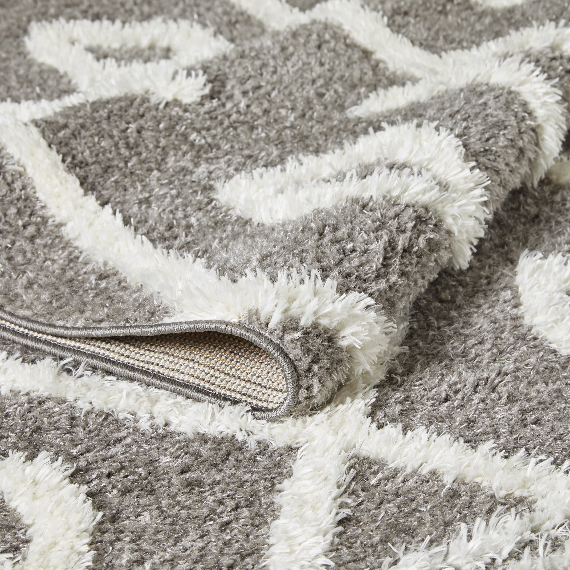 Loomaknoti Vemoa Avonako 2' x 3' Gray Geometric Indoor Accent Rug