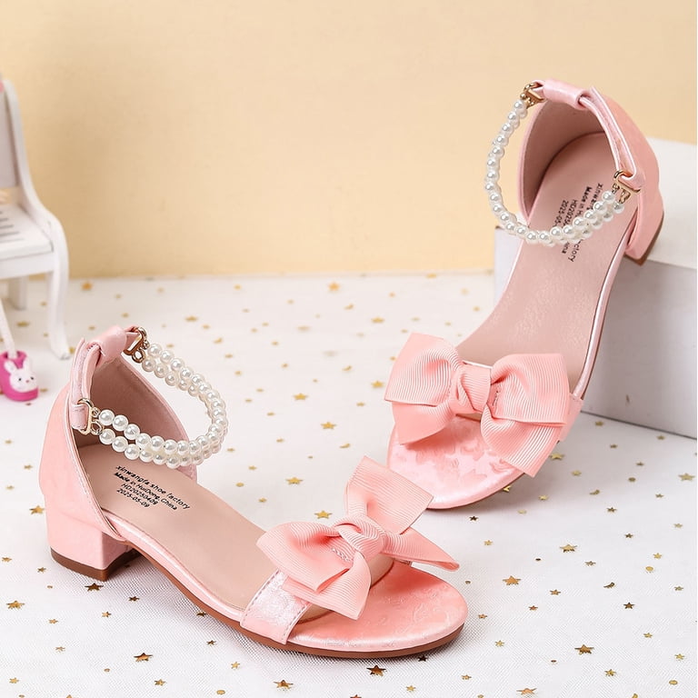 cute shoes for summer dresses What Shoes To Wear With Pretty Neutral Floral Dress Options