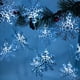 thumbnail image 1 of Tira de luces LED navideñas con batería y copos de nieve blancos, decoración navideña con colgante de muñeco de nieve y árbol de Navidad., 1 of 7